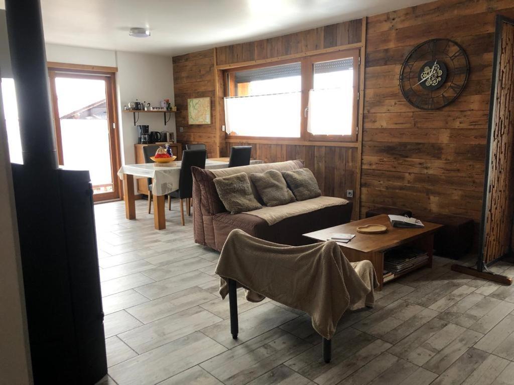 Maison De Village Au Pied Des 3 Vallees Villarlurin Екстериор снимка